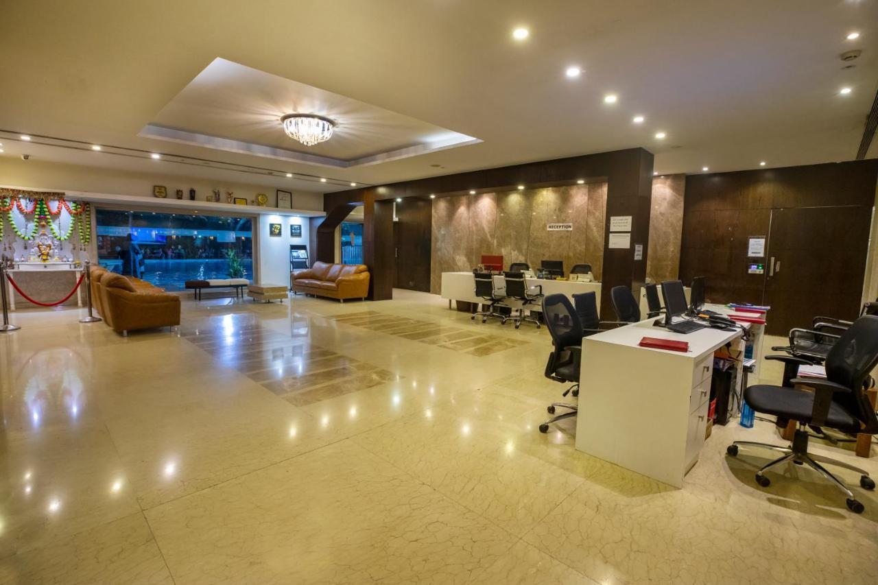 The Thane Club ภายนอก รูปภาพ